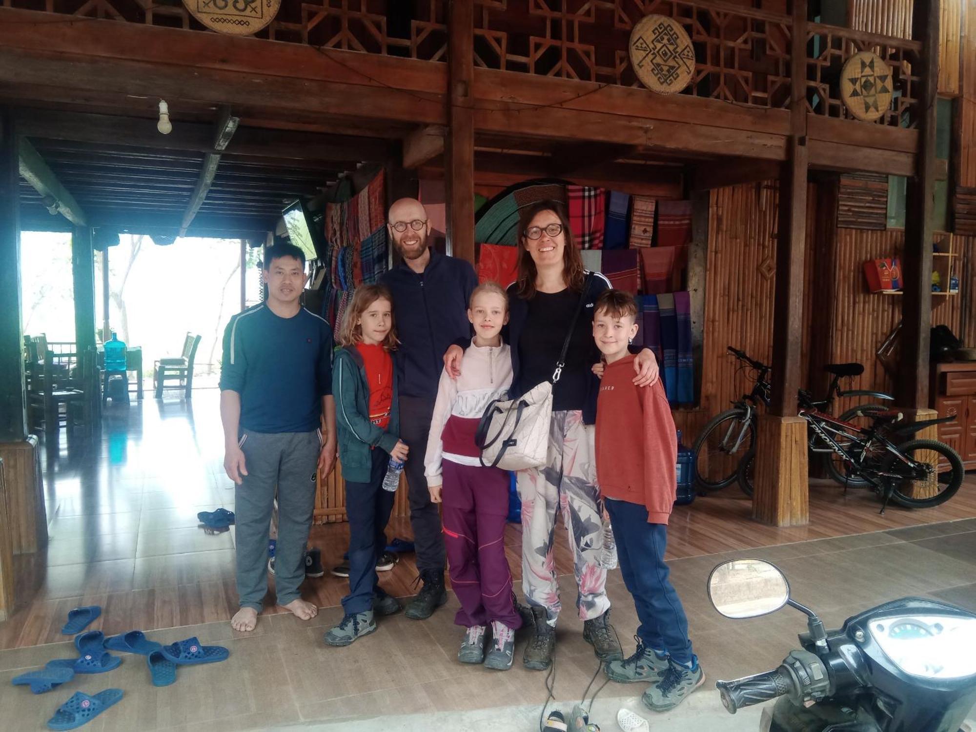Truong Huy Homestay 마이쩌우 외부 사진