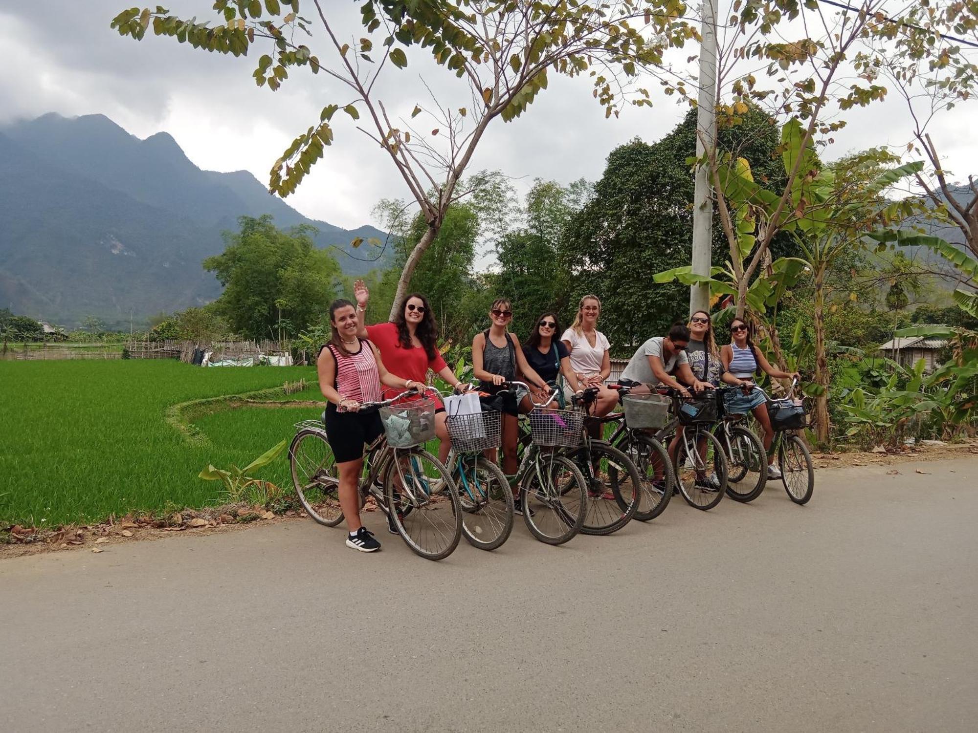 Truong Huy Homestay 마이쩌우 외부 사진