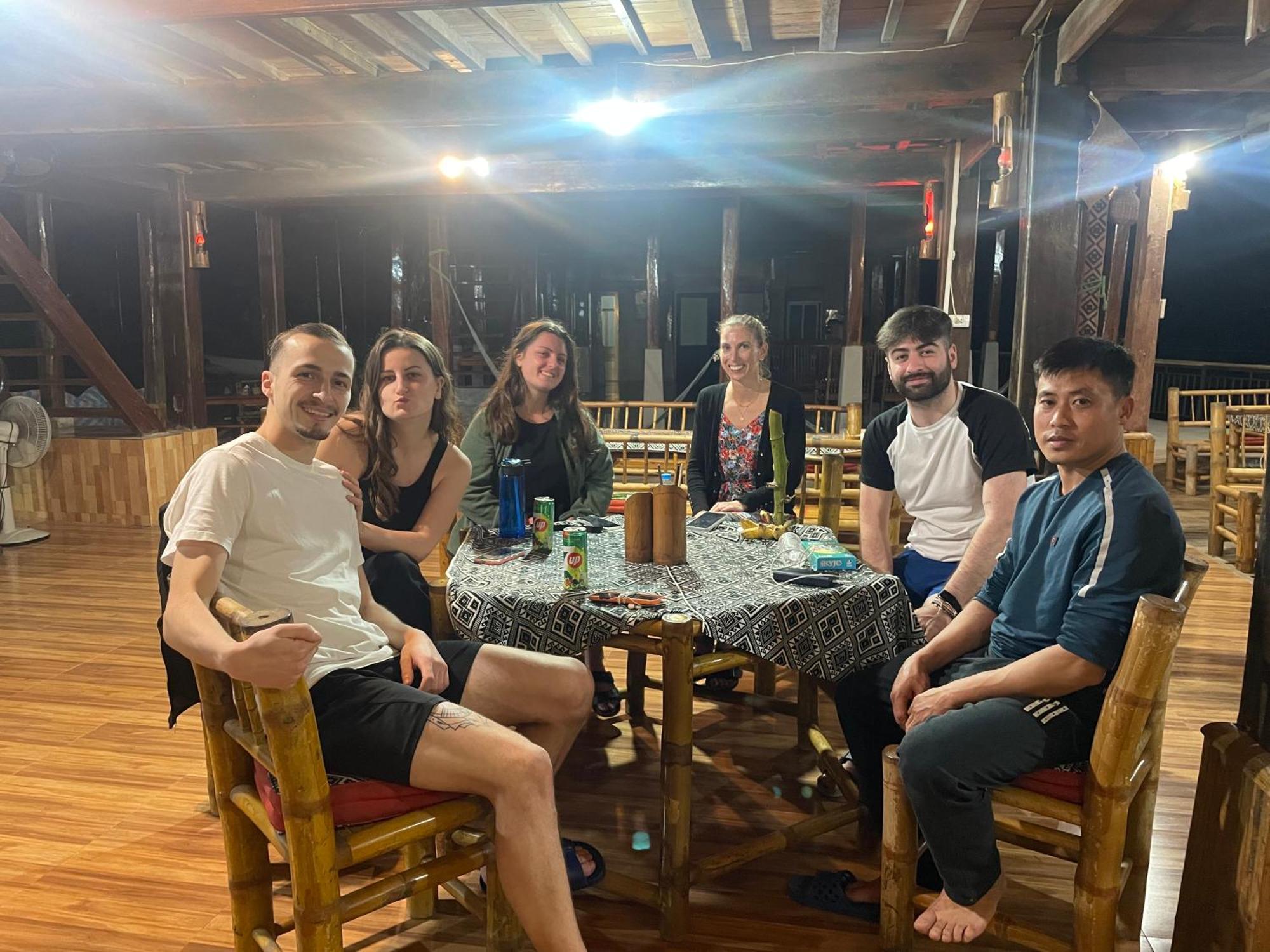 Truong Huy Homestay 마이쩌우 외부 사진